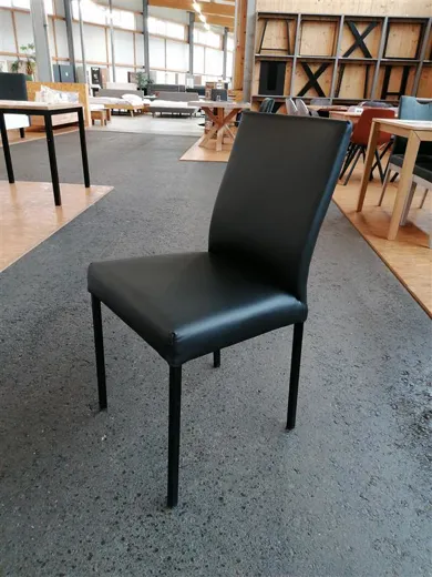 Stuhl Amanda Leder Füsse schwarz