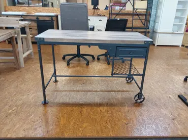 Schreibtisch Waterpipe