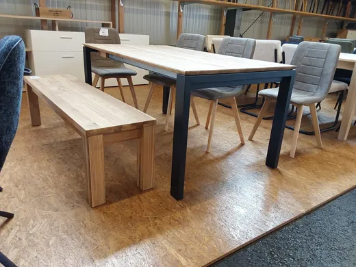 Tisch Caleb