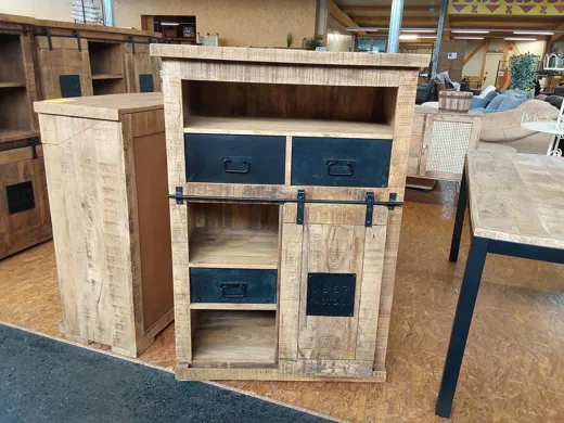 Highboard Barney 3