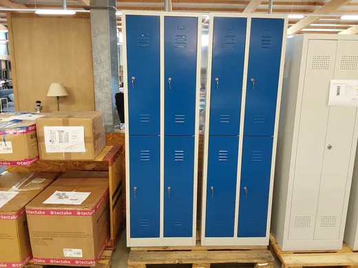 Kleiderspind doppelstöckig